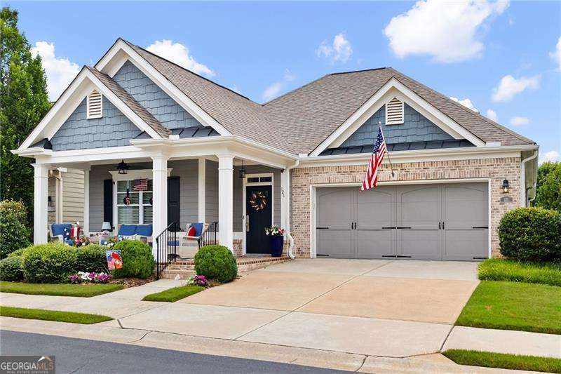 121 Clover WAY