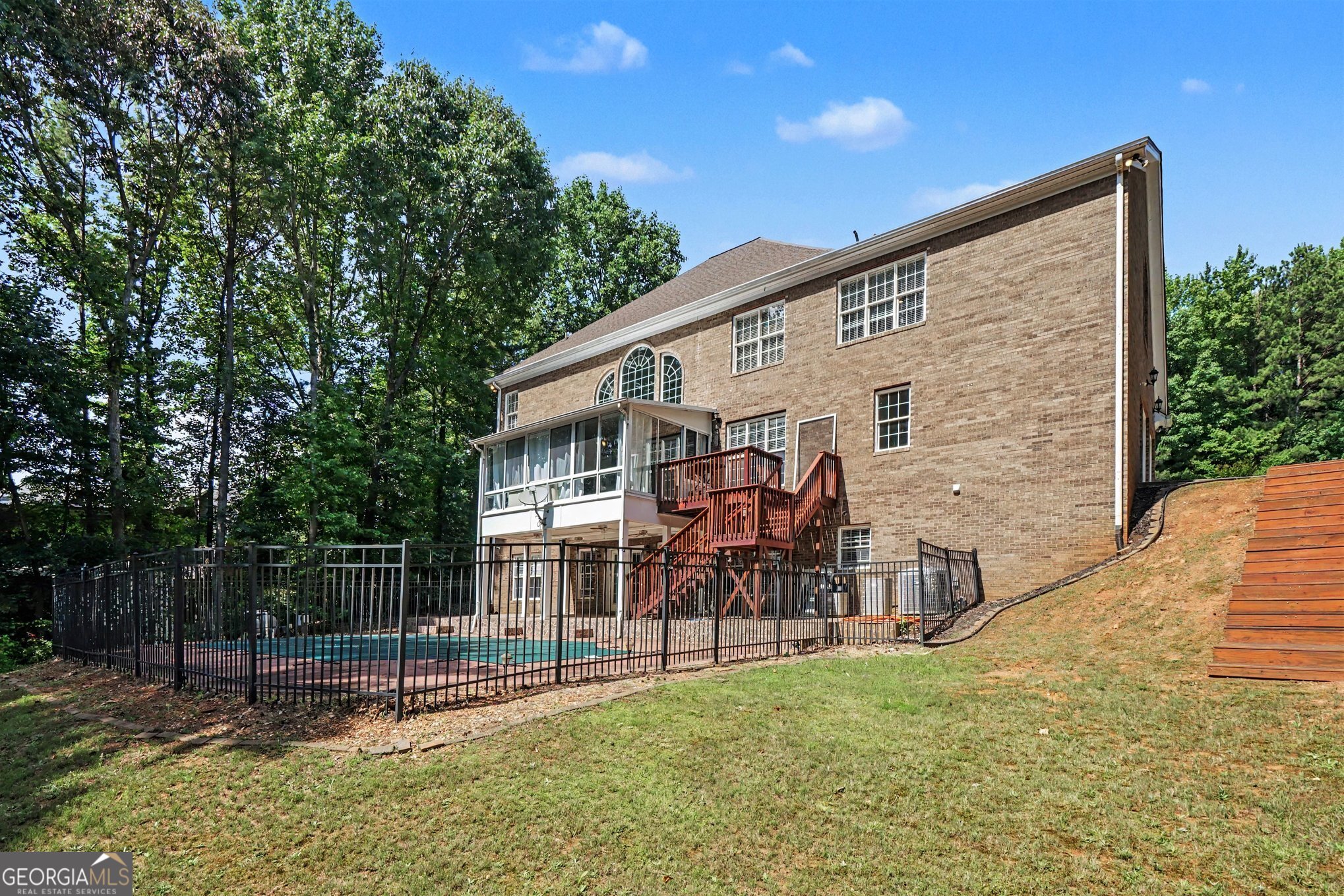 952 Ardmore TRL