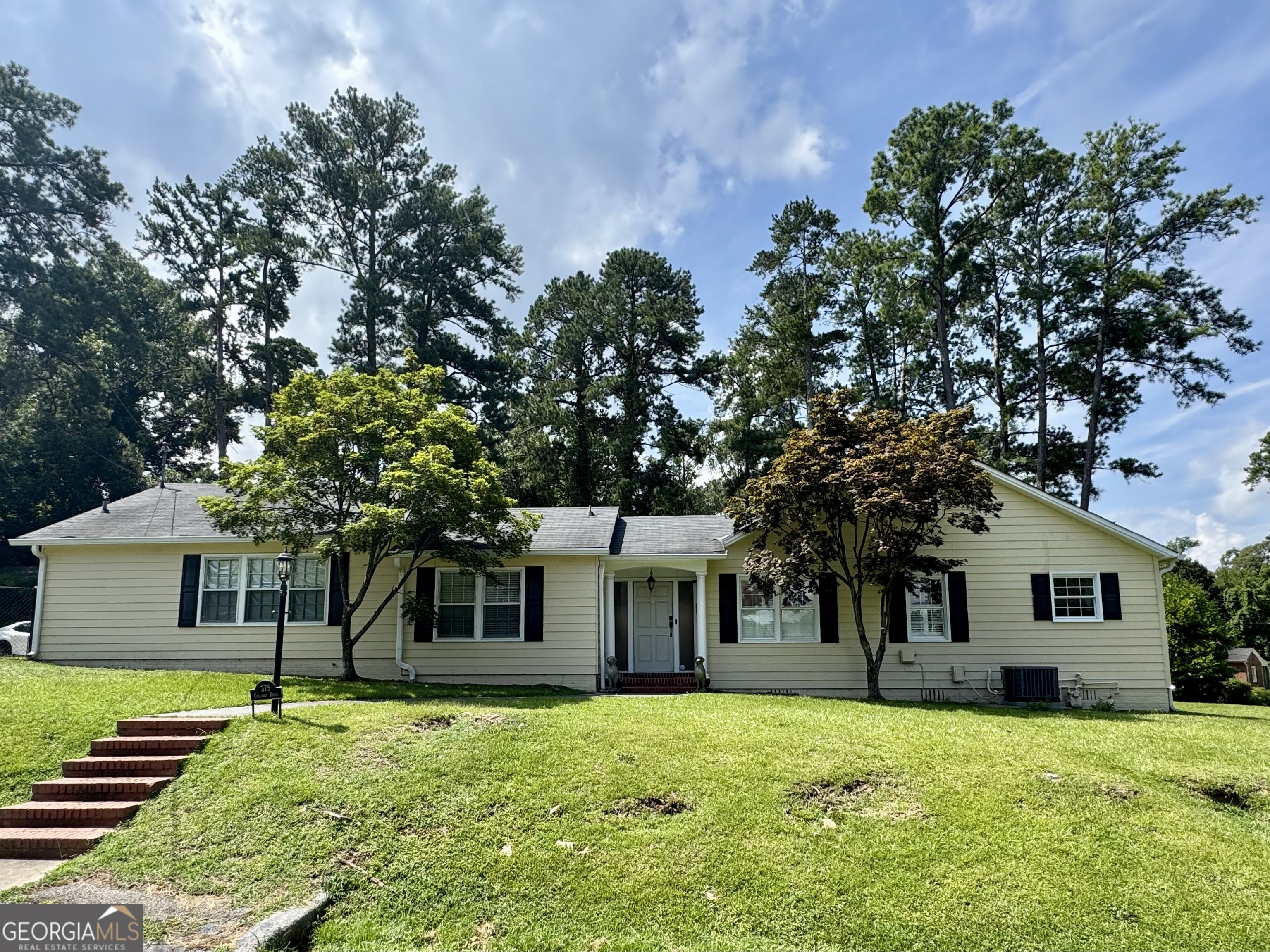 375 Calloway DR