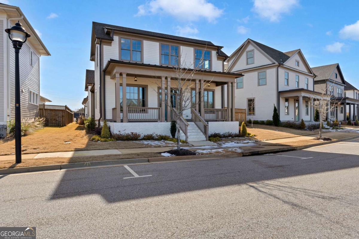 1360 Flora DR