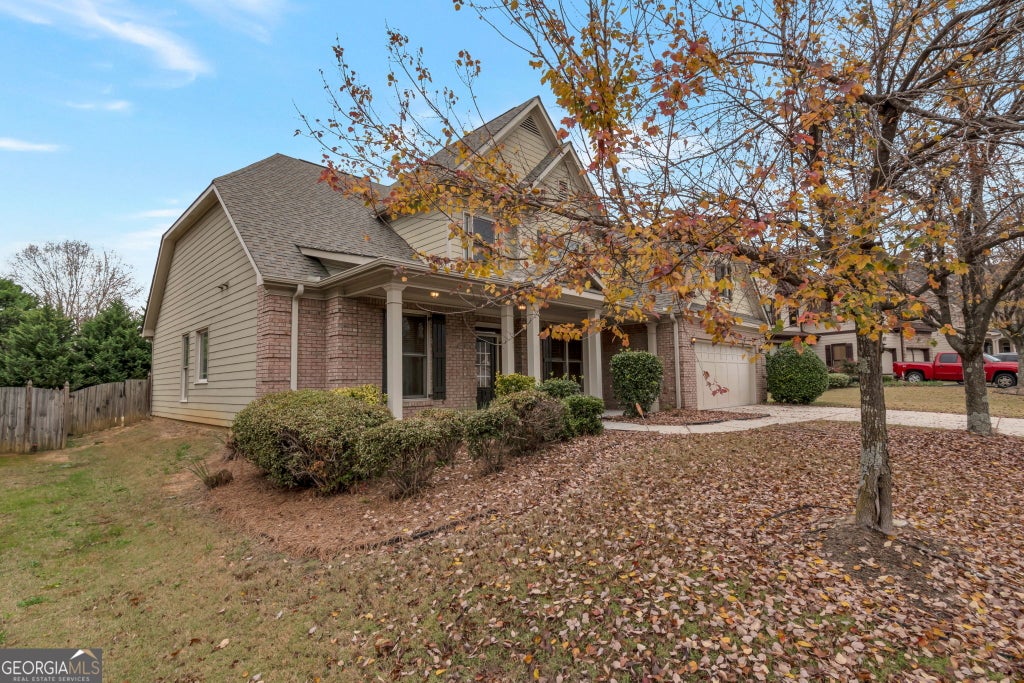 Photo of 332 Baymist Drive, Loganville, GA 30052 (MLS # 10854293)