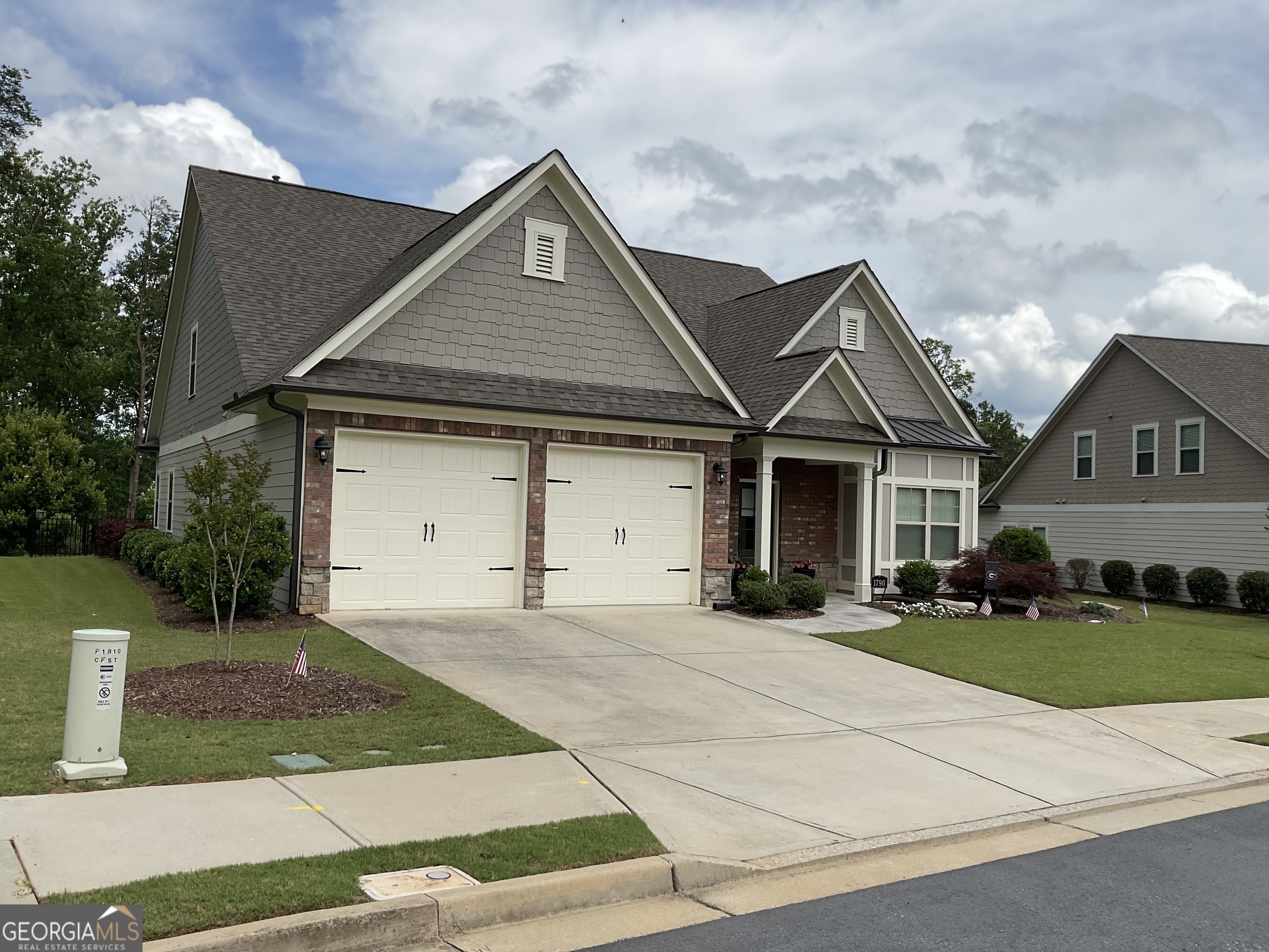 1790 Nestledown DR