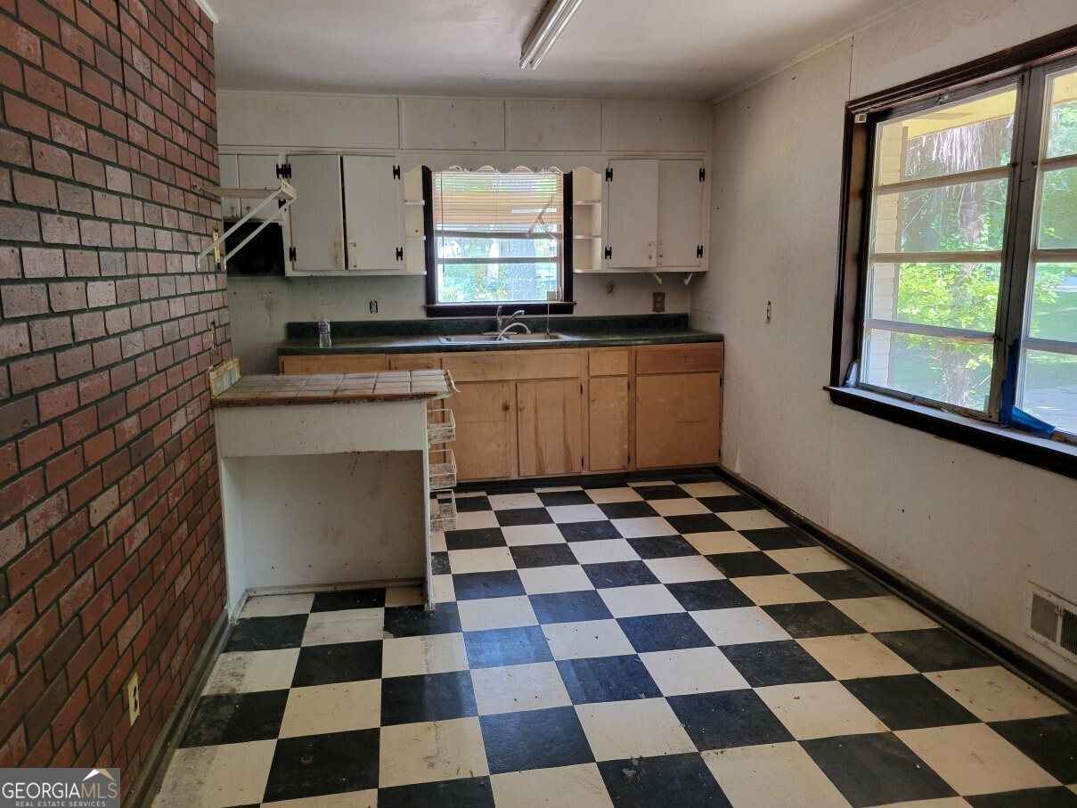 3855 Rux RD SW