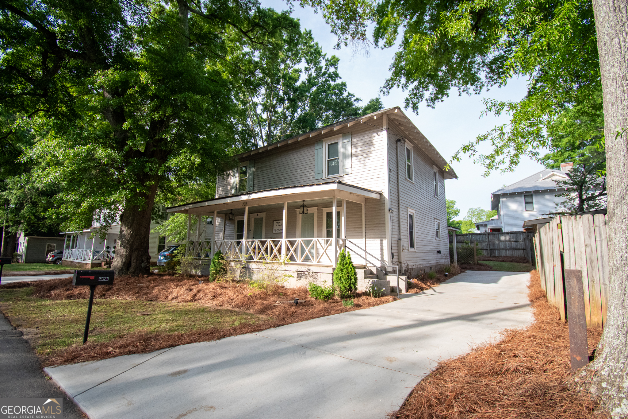 702 Radford ST