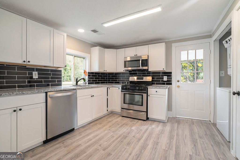 Photo of 4920 Hiram Lithia Springs Road Southwest Road, Powder Springs, GA 30127 (MLS # 10755614)