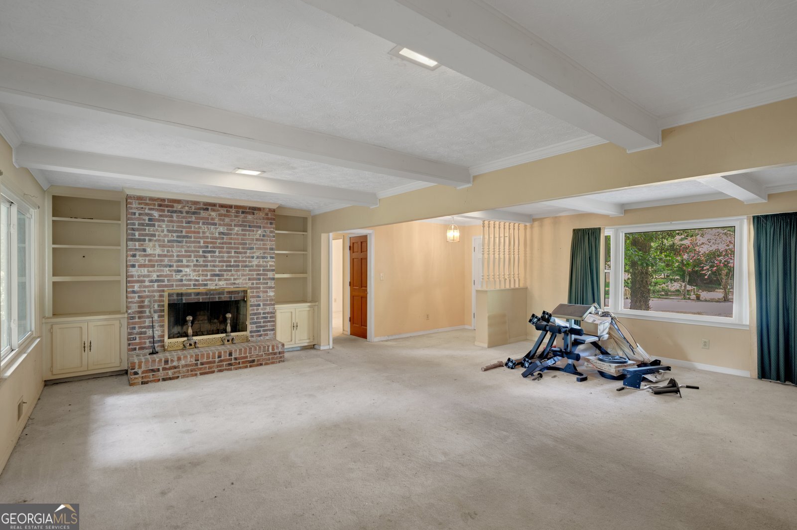4453 Freeman CT