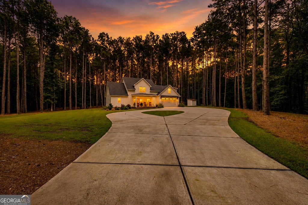 Photo of 184 Trammell Road, Fayetteville, GA 30214 (MLS # 10842697)
