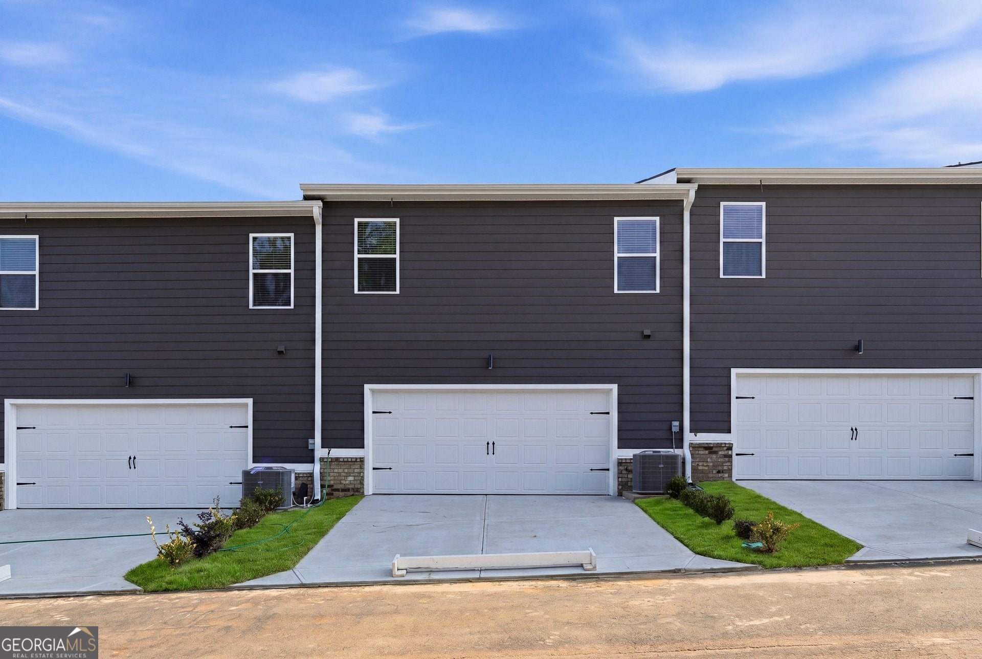 3637 PARKWAY JAMES DR
