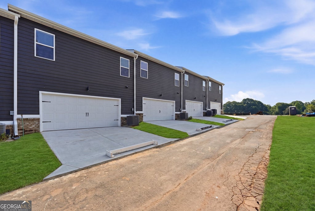 Photo of 3637 PARKWAY JAMES Drive, Snellville, GA 30039 (MLS # 10871032)