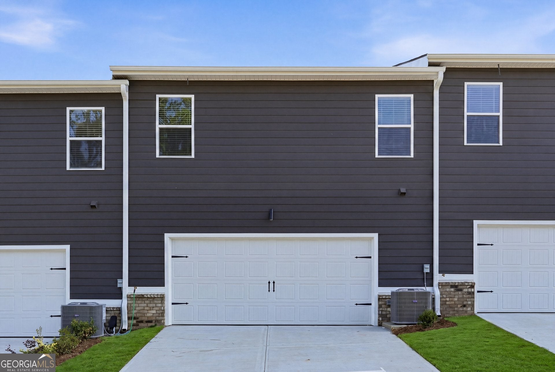 3637 PARKWAY JAMES DR