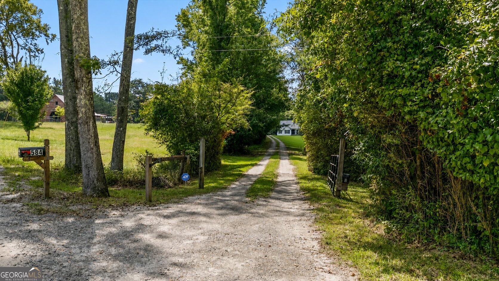 584 Paynes Lake RD