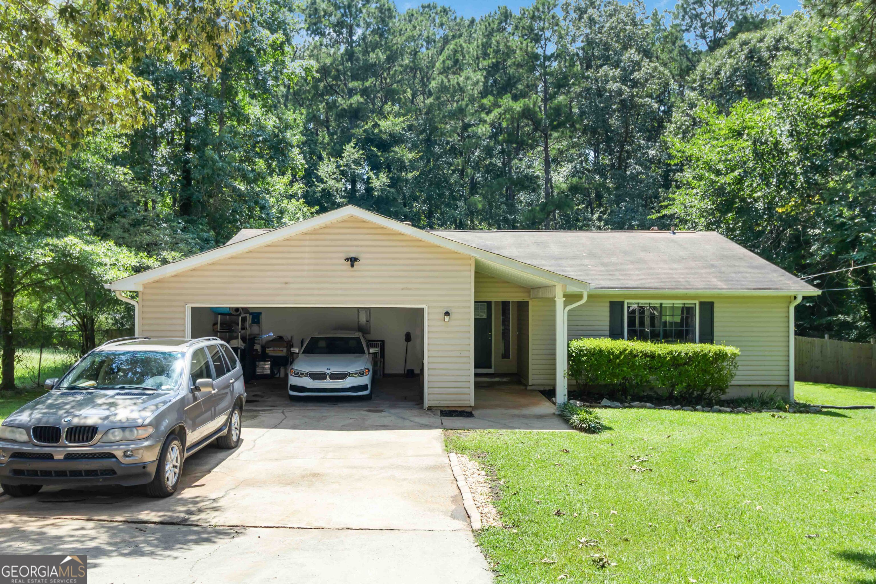Welcome Home! This charming 3-bedroom, 2-bath ranch offers over 2,100 square feet of comfortable living space, including a versatile bonus room perfect for an office or playroom. Enjoy the convenience of a full 2-car garage, a large covered back patio, and a spacious, fully fenced backyard - perfect for entertaining, gardening, or just relaxing in privacy. Inside, you'll find an upgraded kitchen featuring crisp white cabinetry, sleek granite countertops, stainless steel appliances, and an inviting eat-in area. The thoughtfully designed floor plan provides excellent privacy between bedrooms and living areas, making this home ideal for both quiet retreat and lively gatherings. Don't miss the opportunity to make this beautiful home yours! Seller is motivated and is willing to entertain all offers.