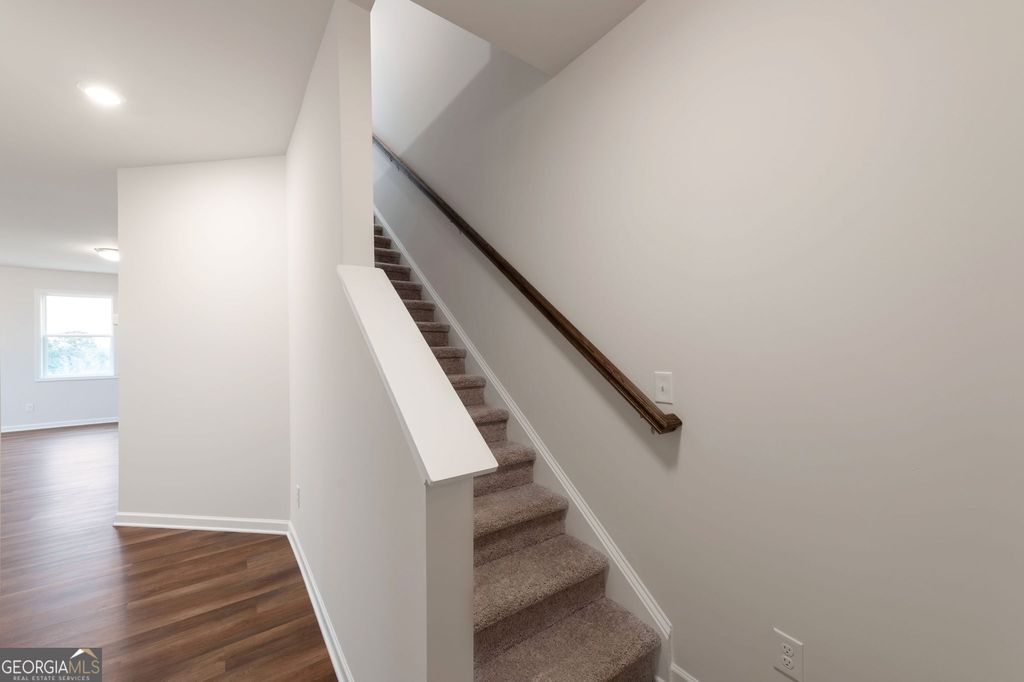 Photo of 104 Windmill Court, Calhoun, GA 30701 (MLS # 10808674)