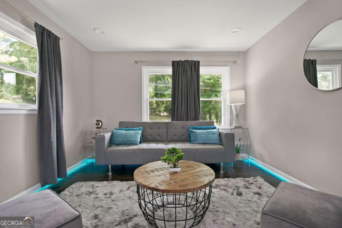 3205 Pennington CIR SW