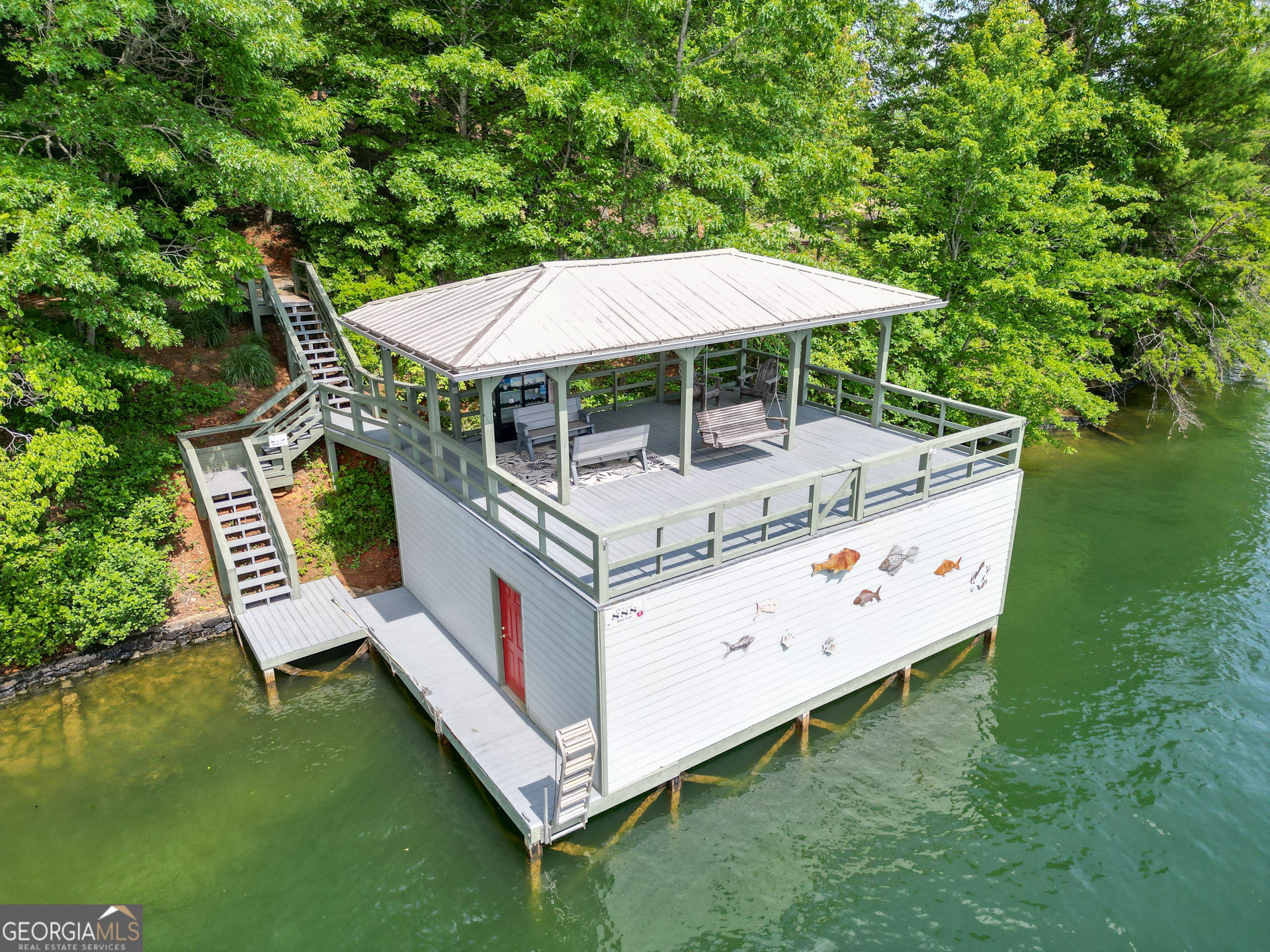 888 Moccasin Creek RD