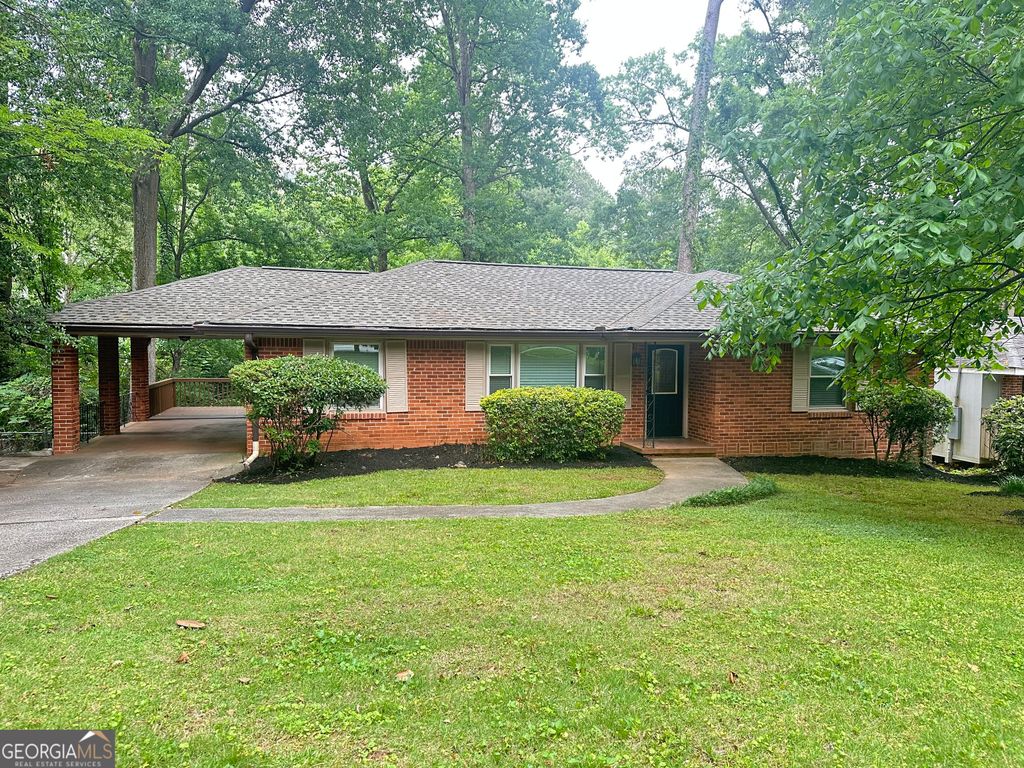Photo of 2181 Medfield Trail NE, Atlanta, GA 30345 (MLS # 10762836)