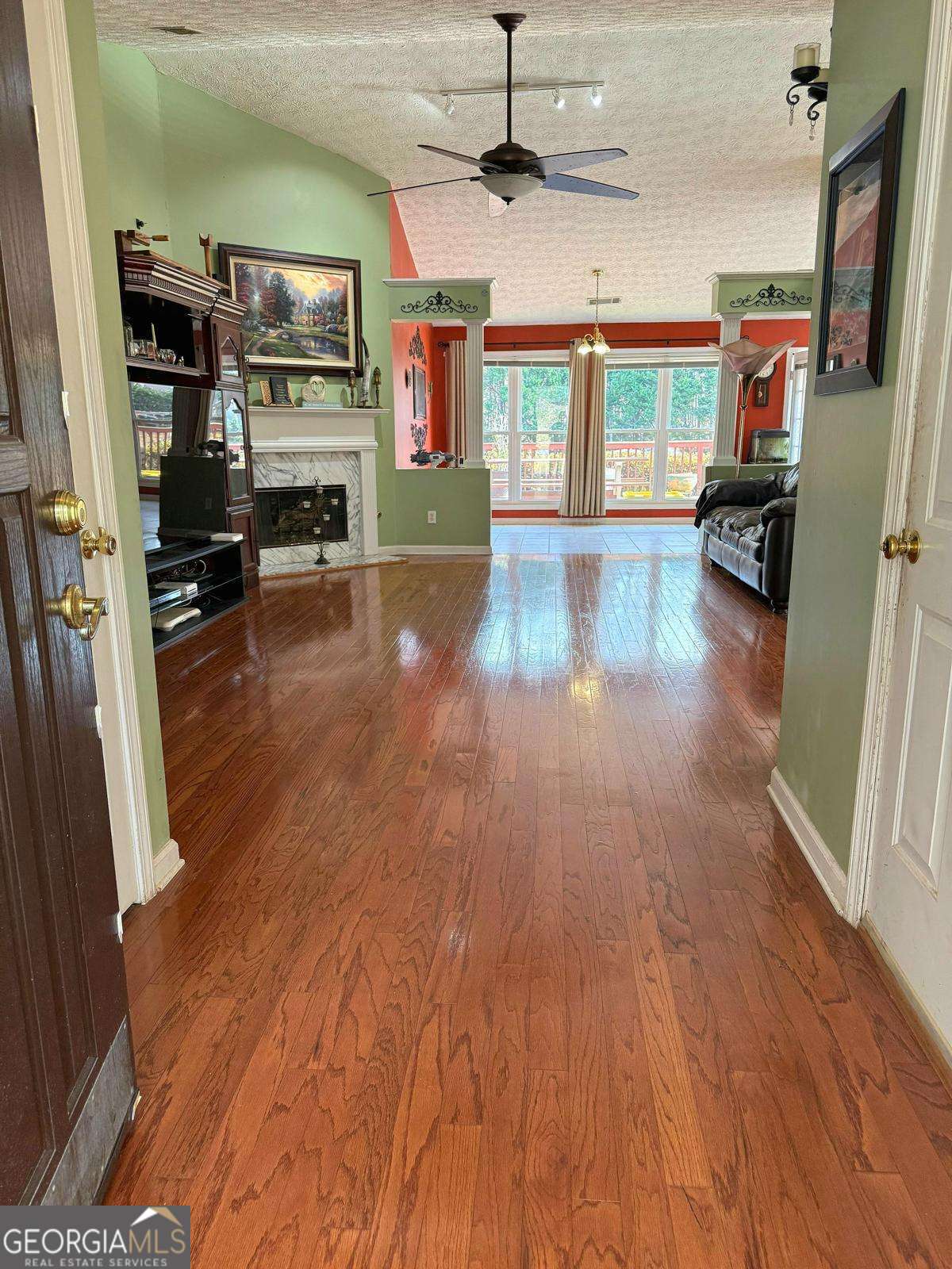 1240 Thomas Palmer CT