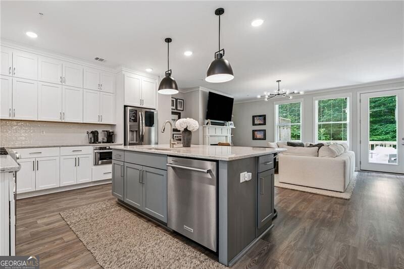 234 Retreat LN