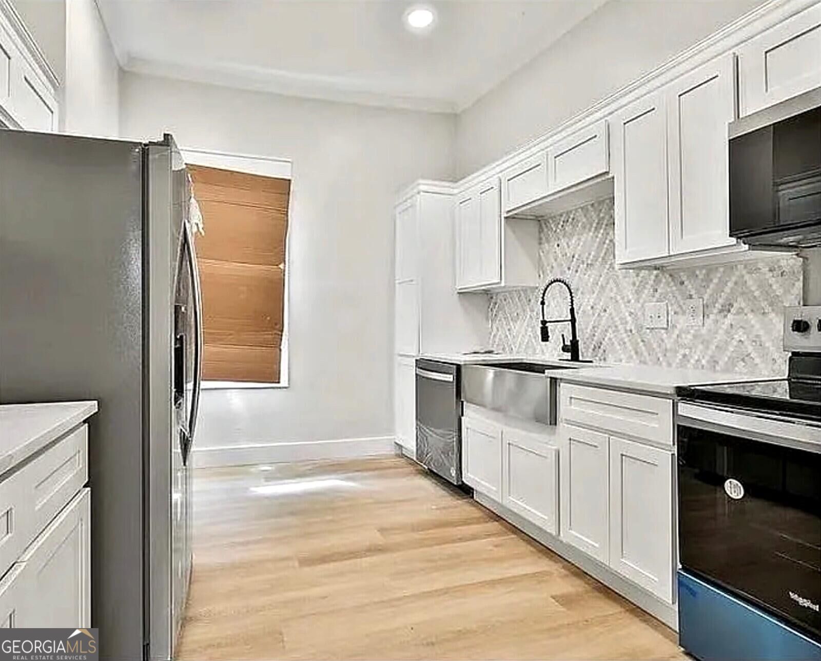 8 Long ST