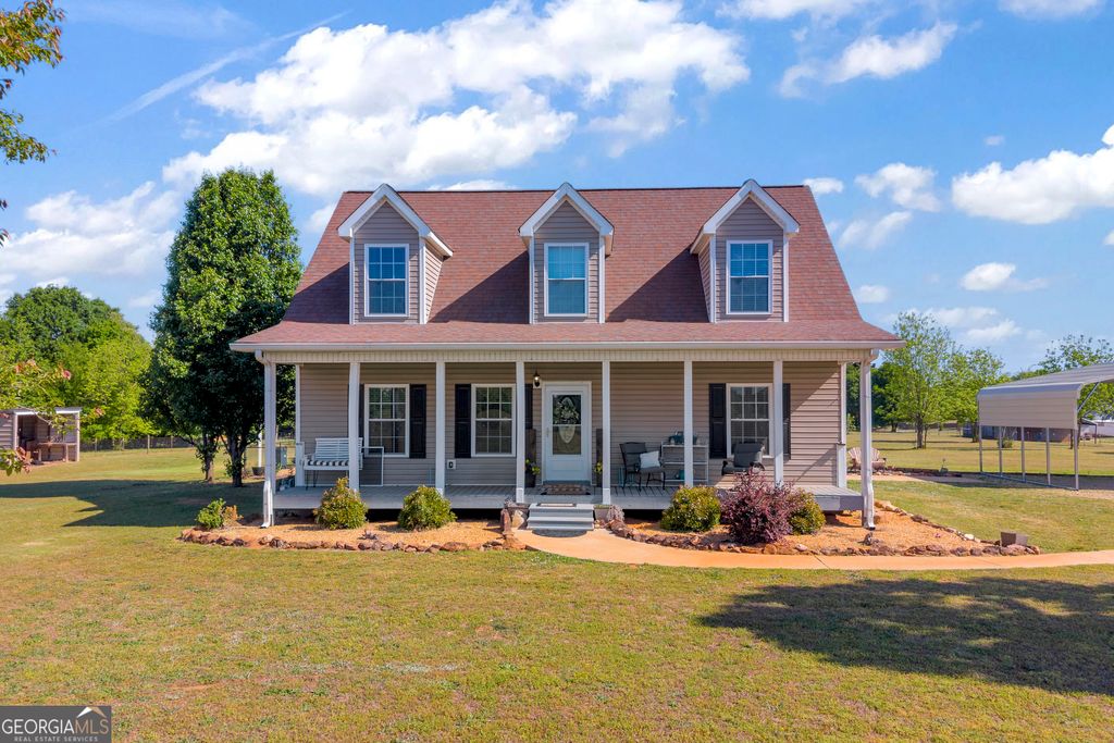 Photo of 450 Memorial Rd, Hartwell, GA 30643 (MLS # 10736537)