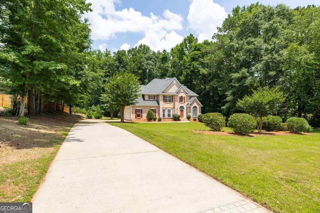 Photo of 250 Ryans Court, Sharpsburg, GA 30277 (MLS # 10785685)