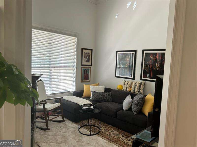 1228 Lakeview PKWY