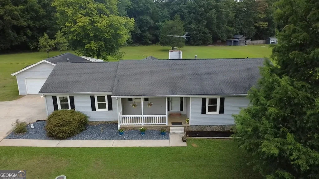 162 Price Drive W
