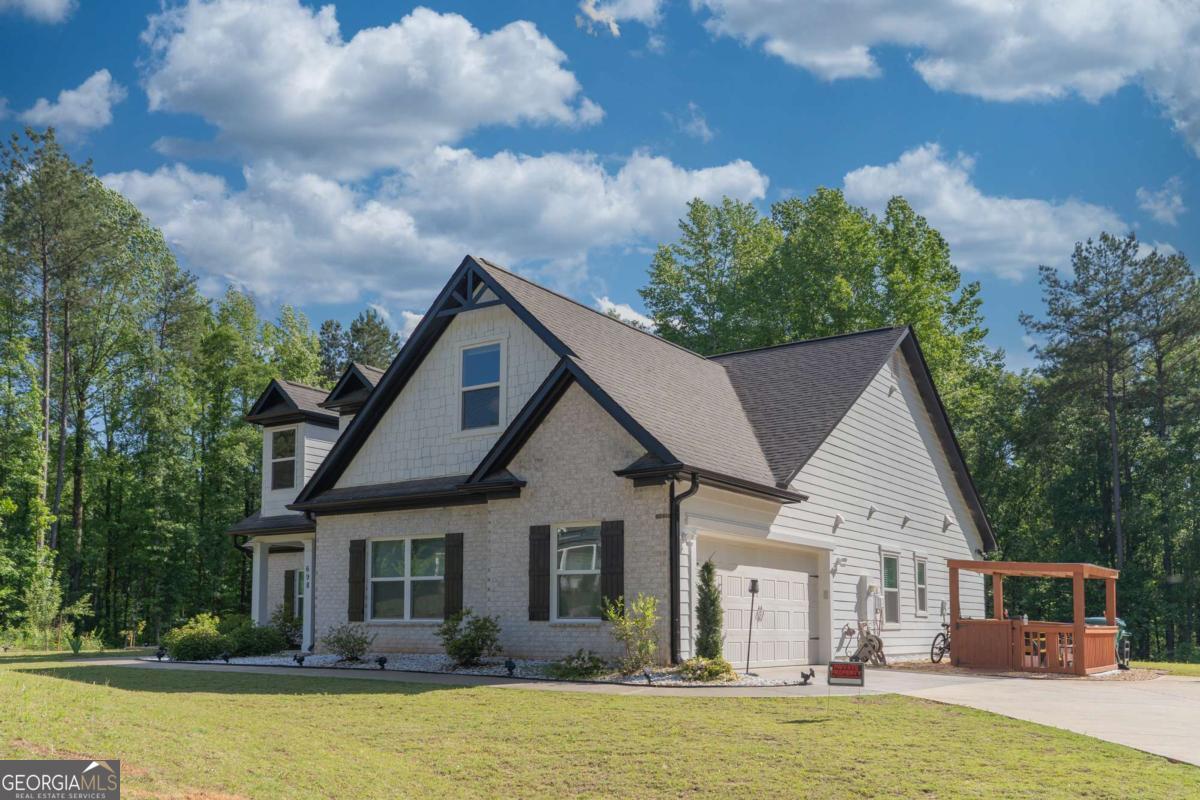 698 Dixon Bridge RD