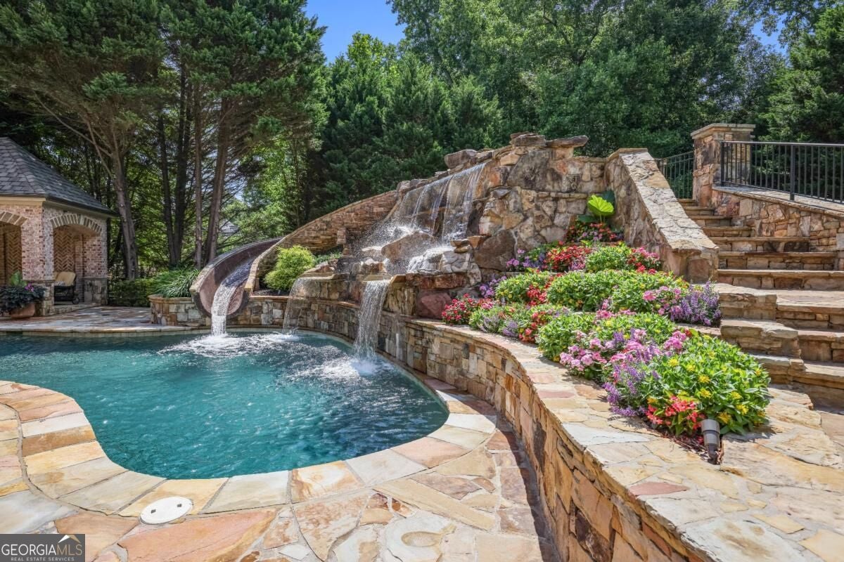2915 Manor Bridge DR