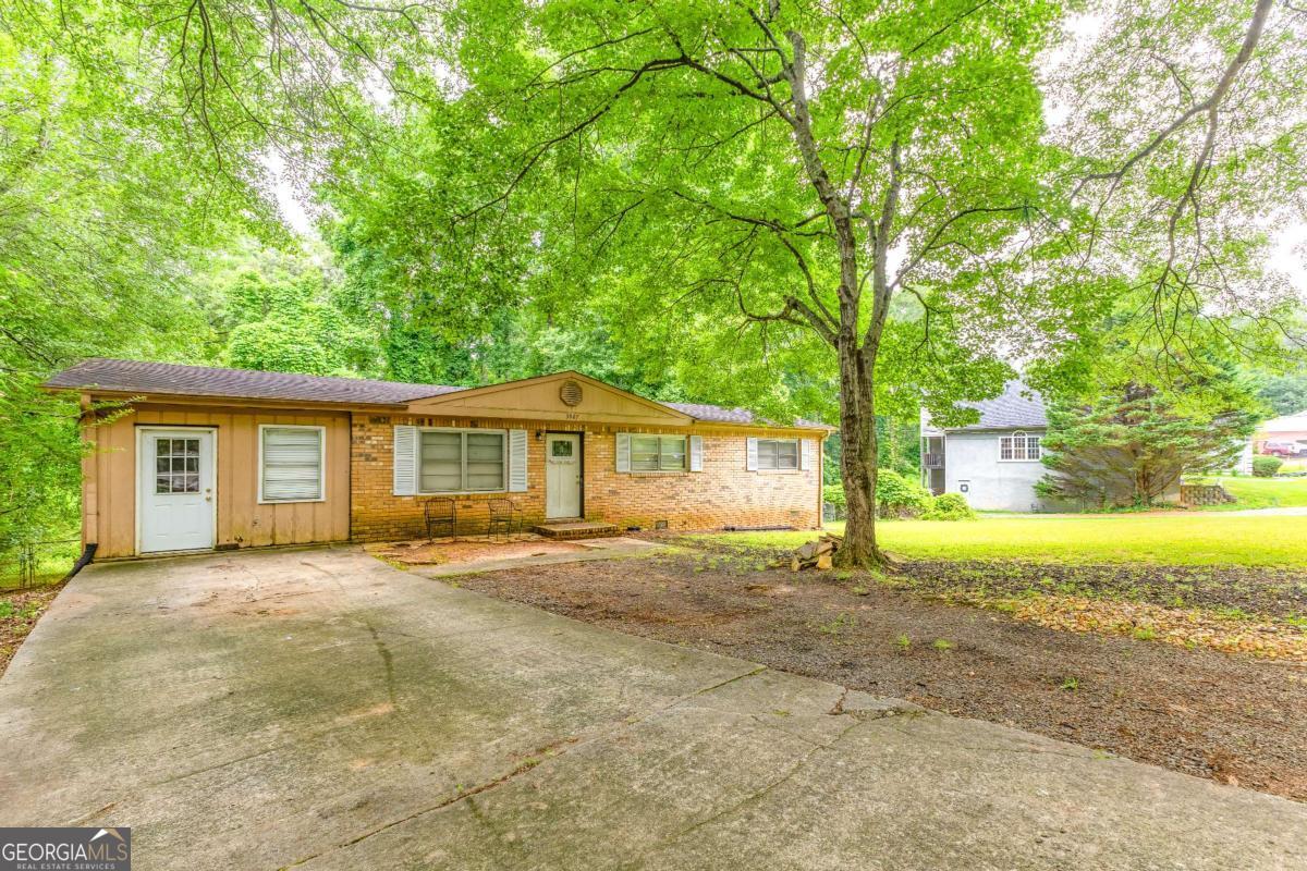 3927 Buck RD