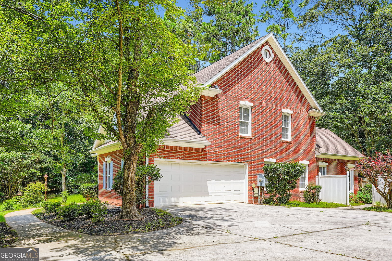 100 Hamilton Glen CT