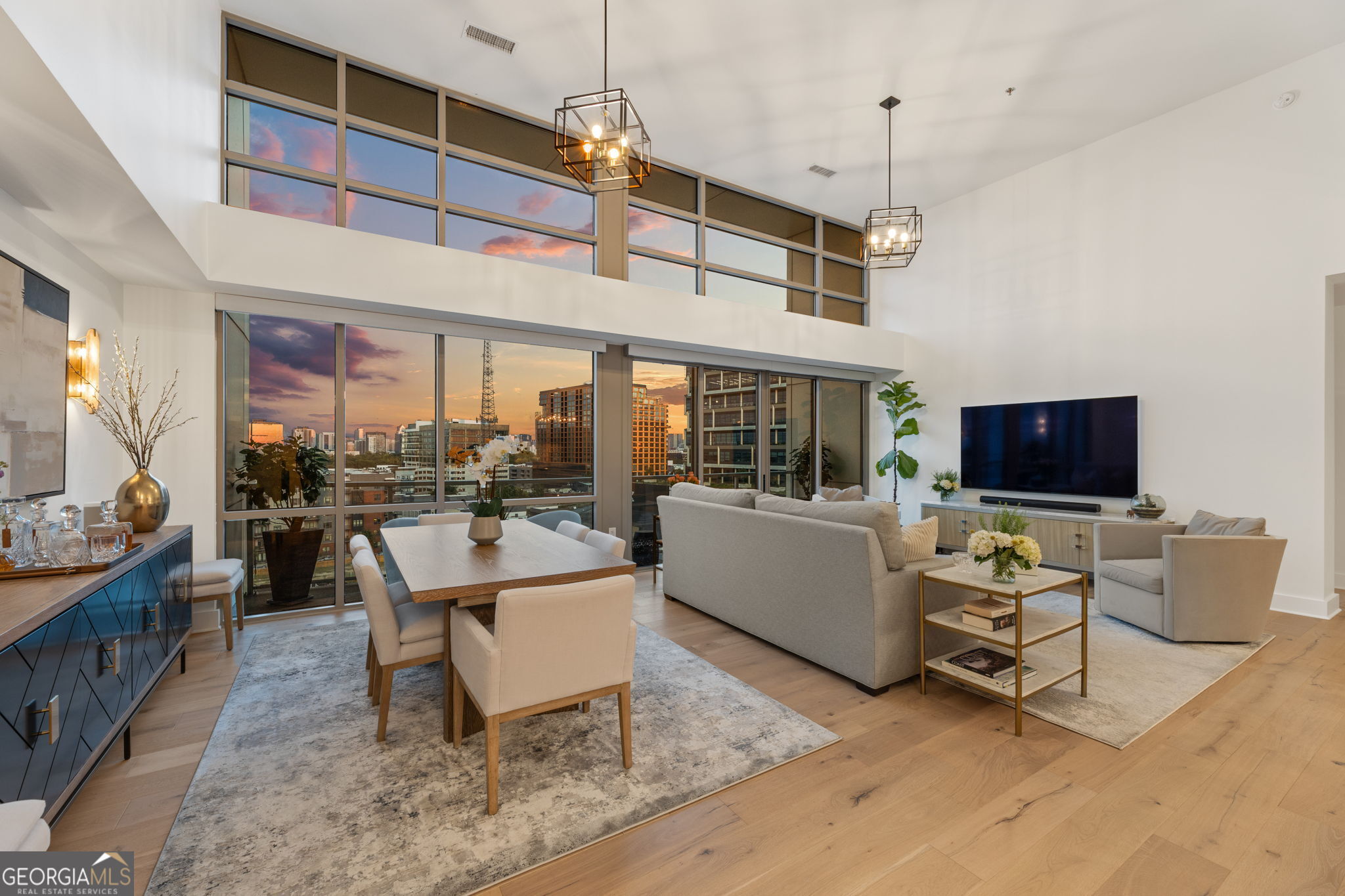 1100 Howell Mill RD NW 910