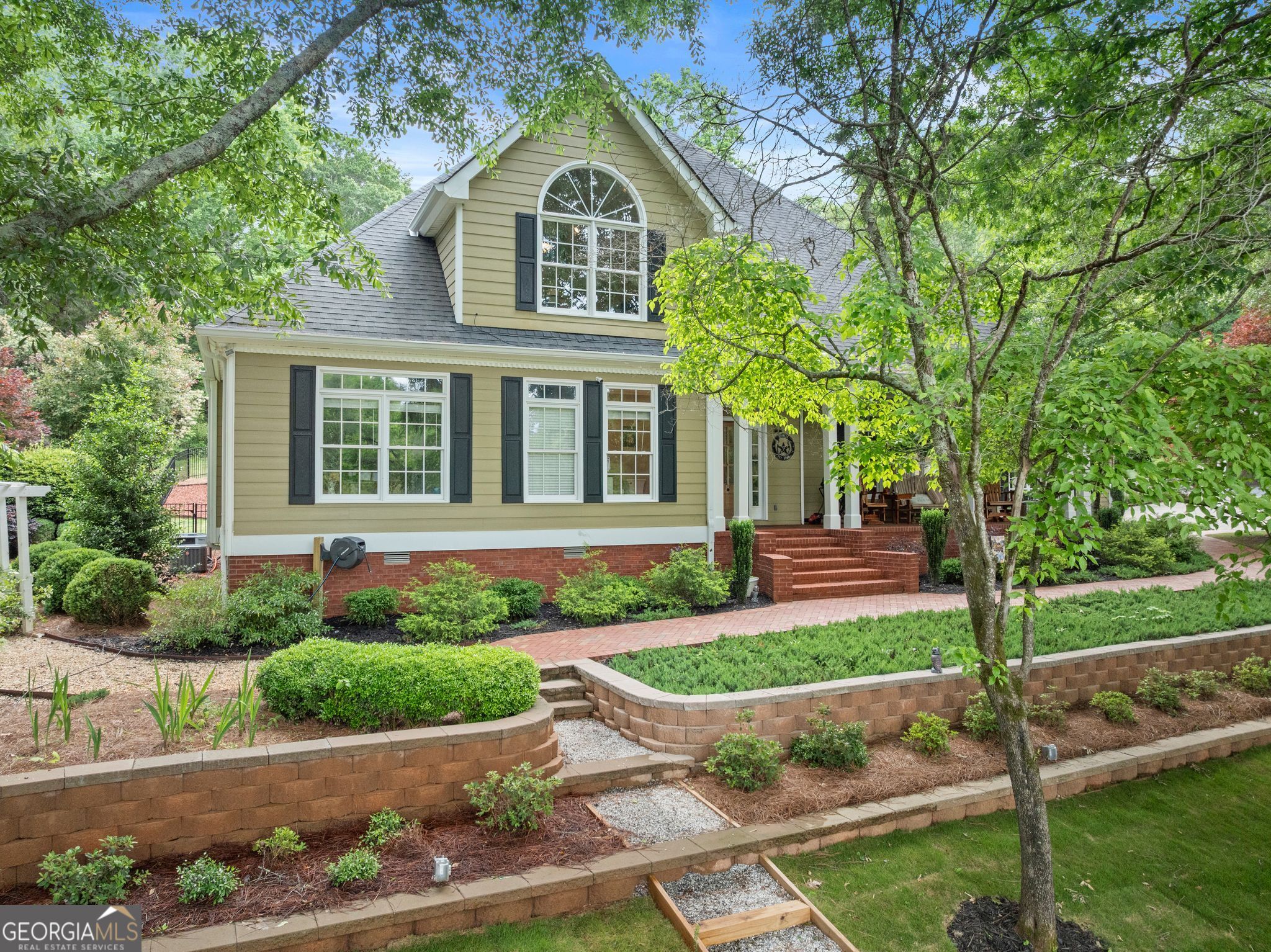 2832 B Wilson RD