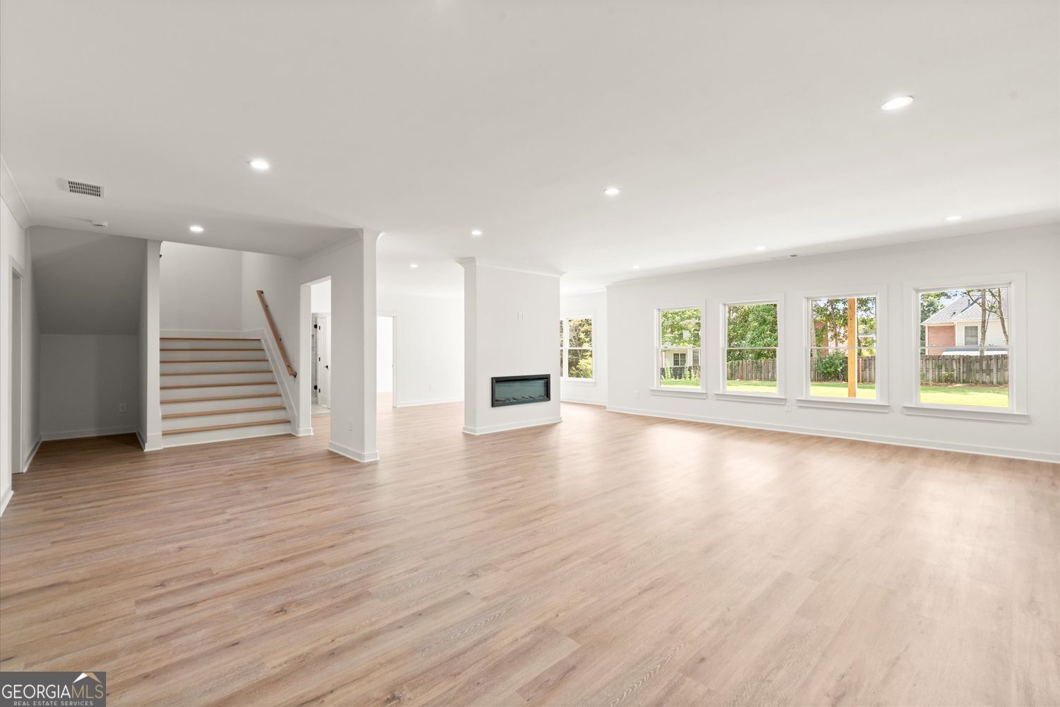 VESTAVIA ESTATES - Residential