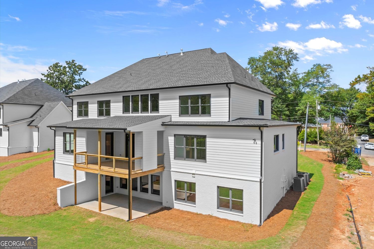 2868 Octavia CIR