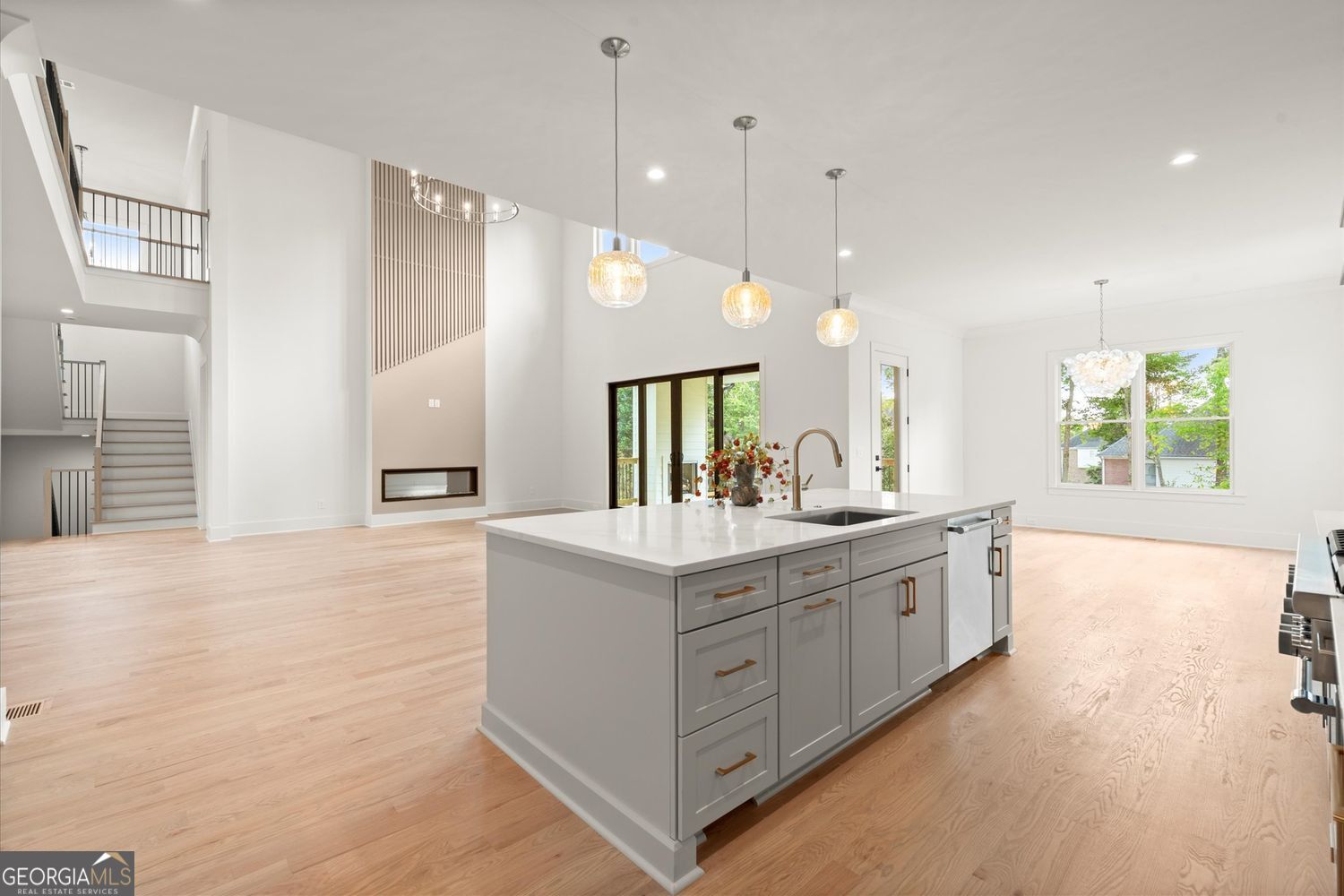 VESTAVIA ESTATES - Residential