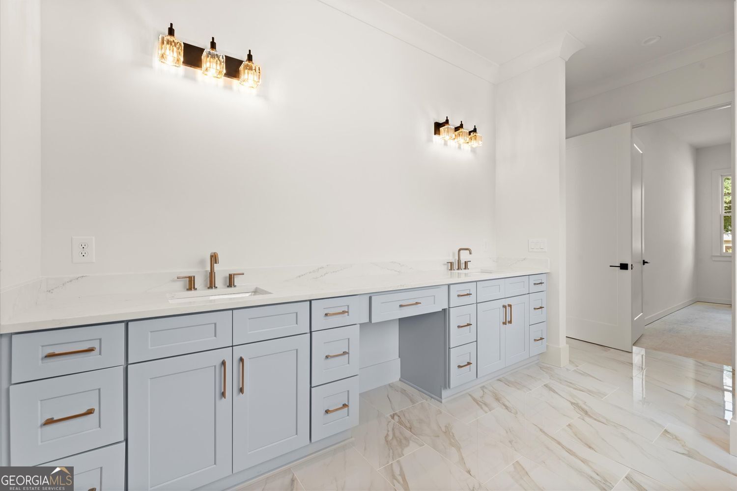 VESTAVIA ESTATES - Residential