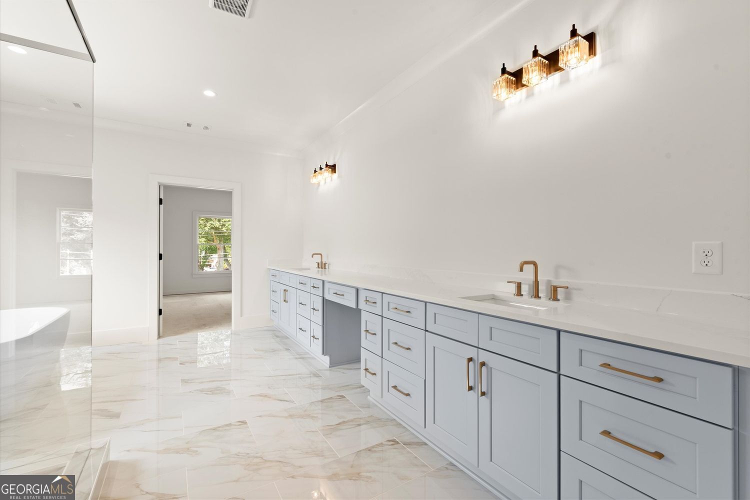 VESTAVIA ESTATES - Residential