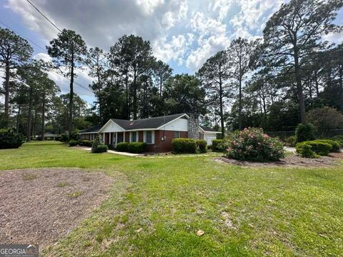 A home in Baxley