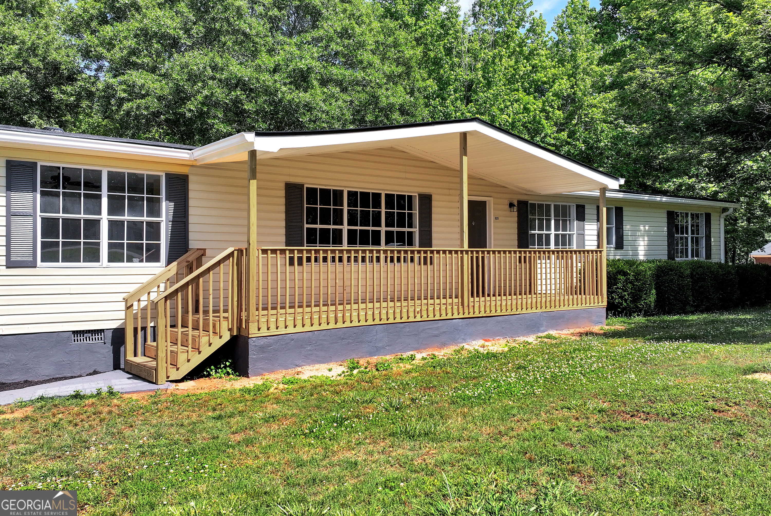 525 J S Williamson CT