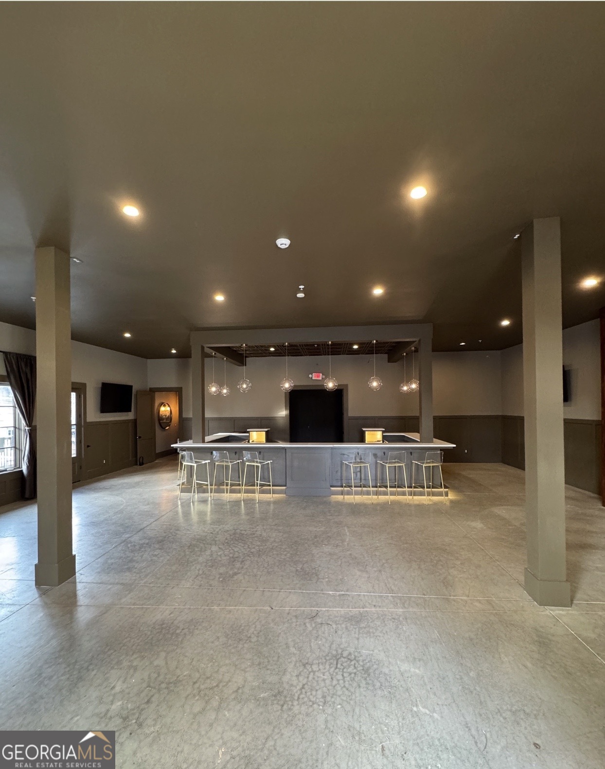 118 Oak Crescent CIR