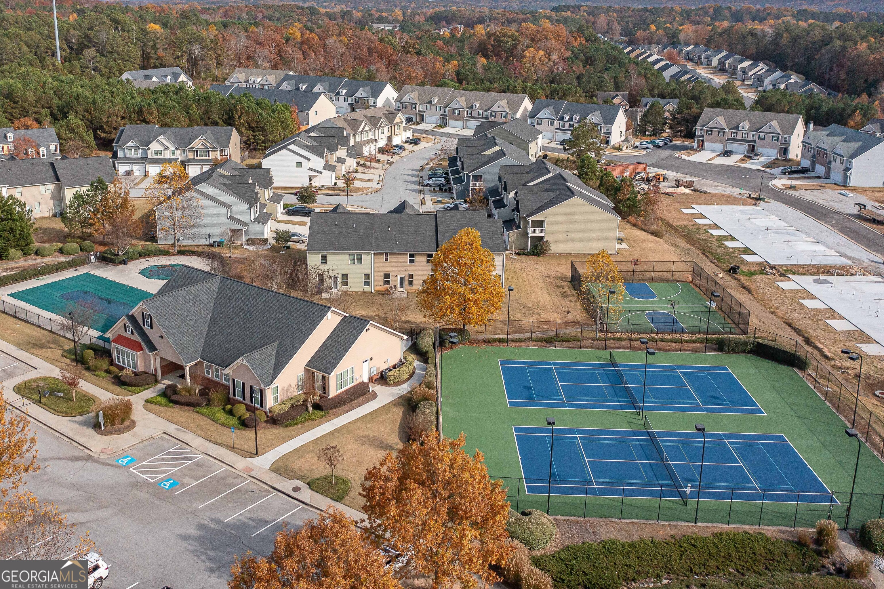 Th Enclave at Brookmont - Residential