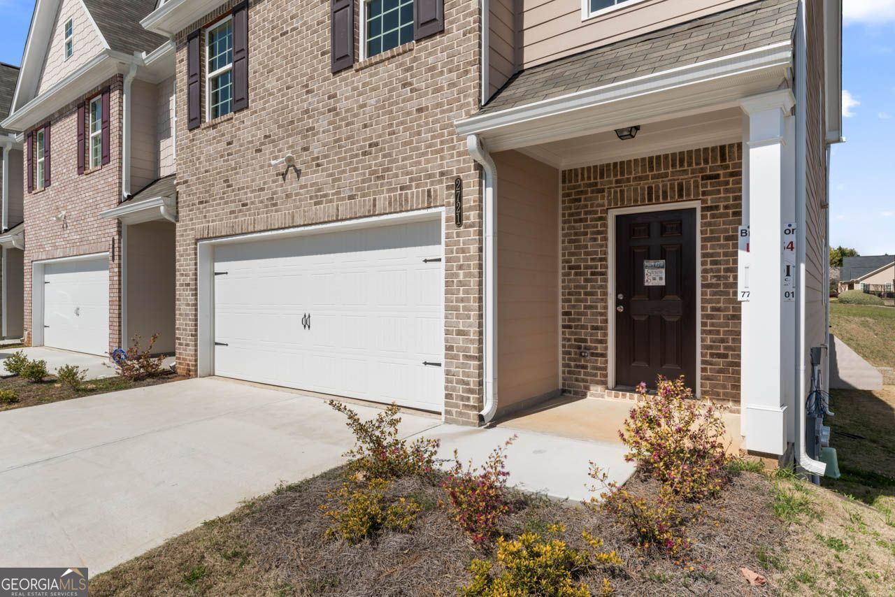 Th Enclave at Brookmont - Residential