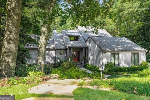 Photo of 3860 Brandy Station Court SE, Atlanta, GA 30339 (MLS # 10704722)