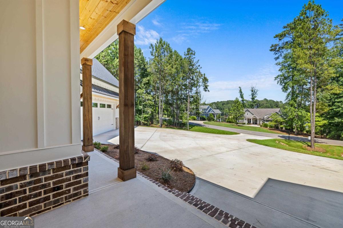 1131 Glen Eagle DR