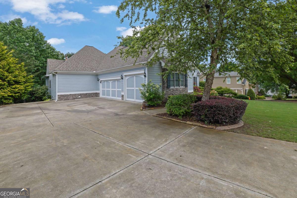 130 Holly Reserve PKWY
