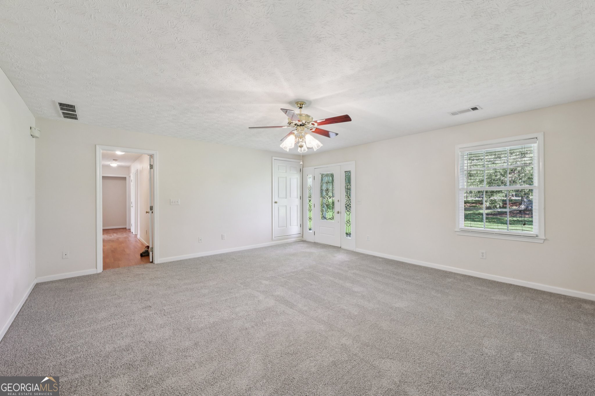 246 Queens Cemetery RD