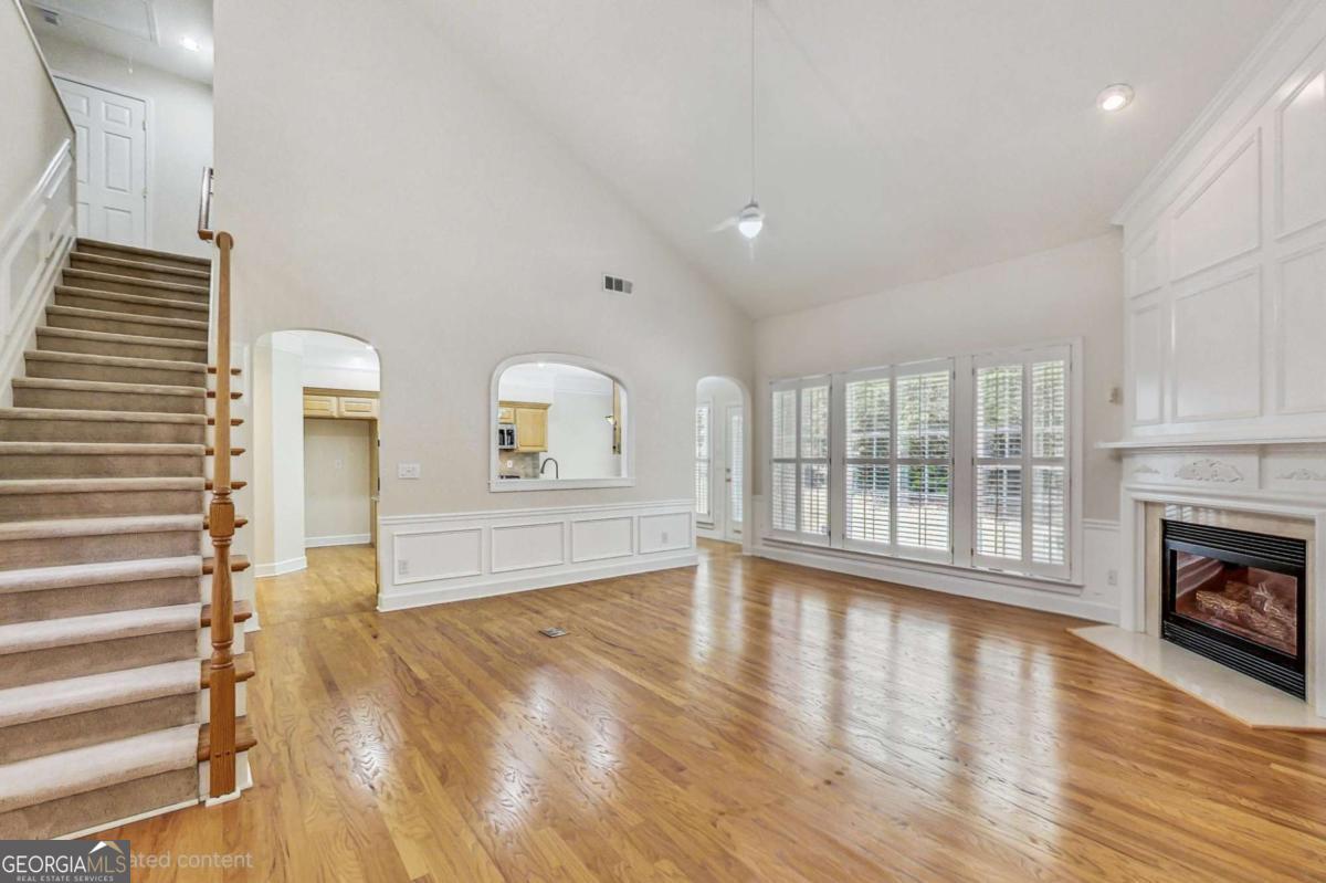 2119 Wrights Mill CIR NE