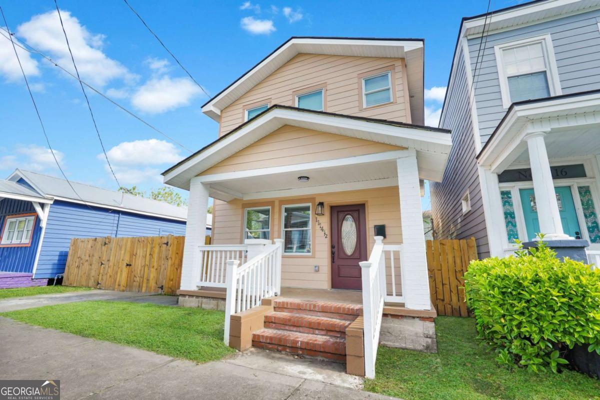 1114 1/2 E Bolton ST