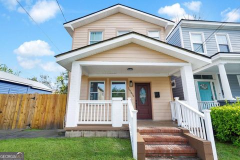 1114 1/2 E Bolton ST Savannah GA 31404